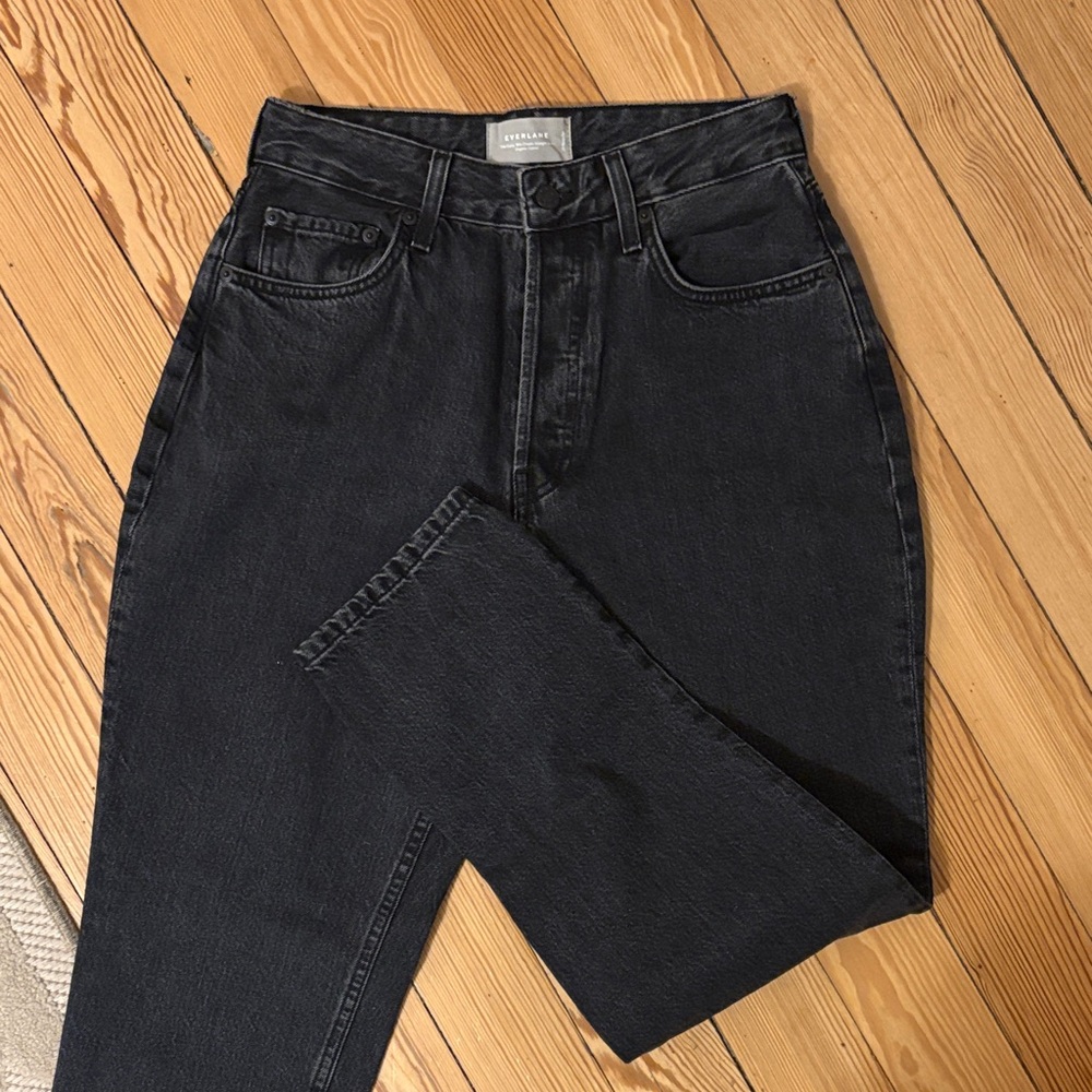 Everlane The Curve 90s Cheeky Straight Jean